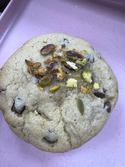Pistachio stuffed cookie